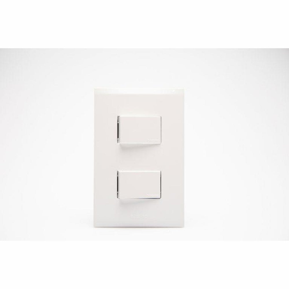 Placa Switch Doble 3 Vias 15A Nobile Blanco Bticino