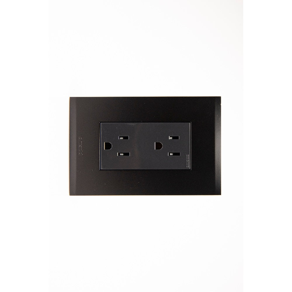 Placa Tomacorriente Doble Polarizada Nobile Negro Bticino